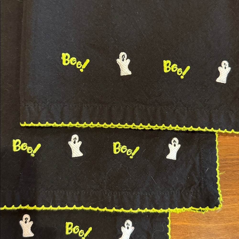 TAG Halloween Black Cloth Napkins Set of 8 Lime Green Edge Ghost Boo 100% Cotton